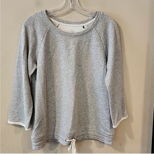 Tommy Bahama pullover sweatshirt